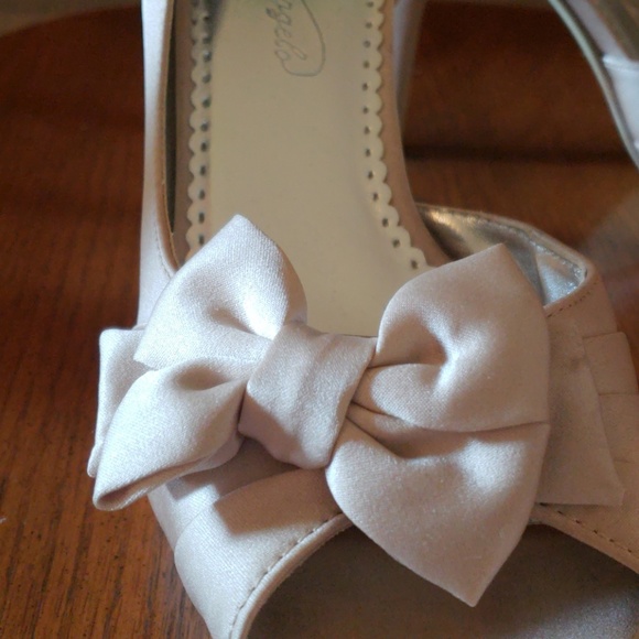 Shoes - Picture 3 of 3